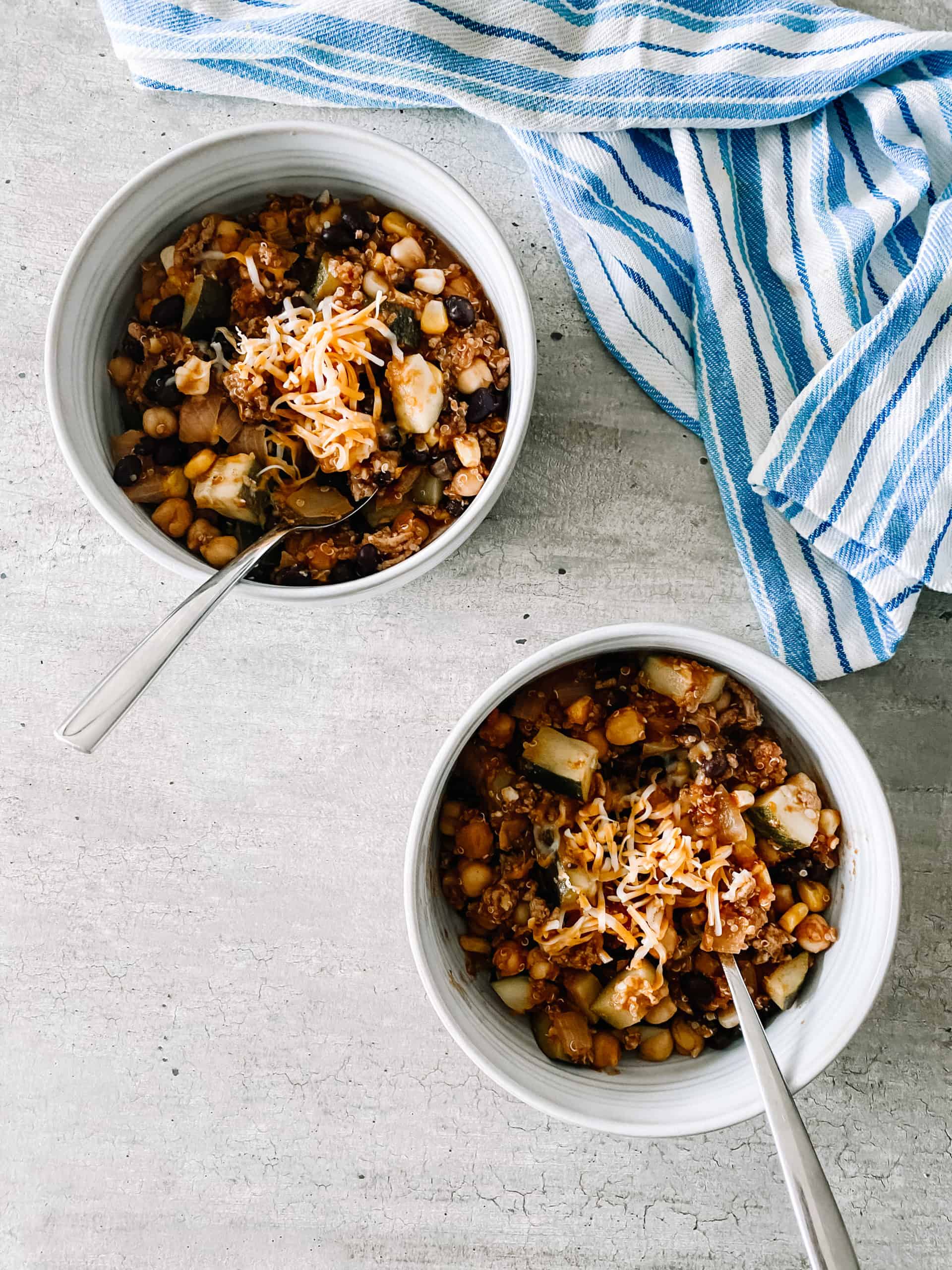 Turkey Quinoa Chili Is An Easy 30 minute Weeknight Dinner