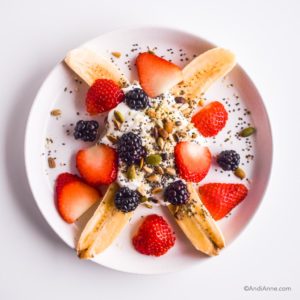 Healthy Banana Splits For Breakfast or Snacks - Really Easy to make