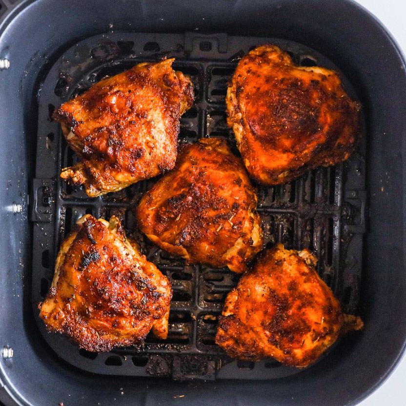 https://andianne.com/wp-content/uploads/2021/06/air-fryer-chicken-thighs-07a.jpg