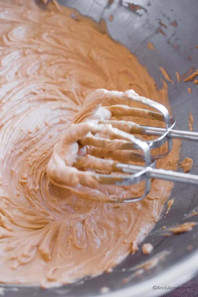 Cream Cheese Frosting Without Powdered Sugar (No Refined Sugar)