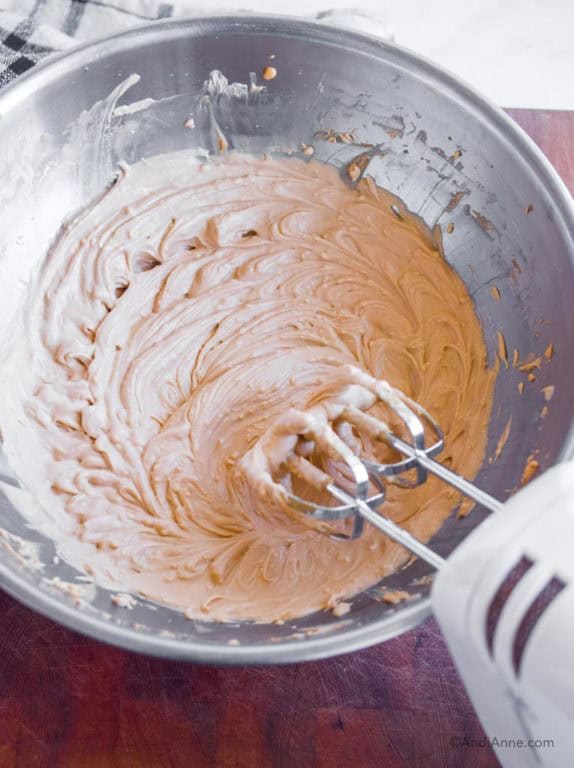 Cream Cheese Frosting Without Powdered Sugar (No Refined Sugar)