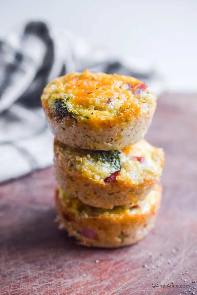 Easy Breakfast Quinoa Egg Muffins