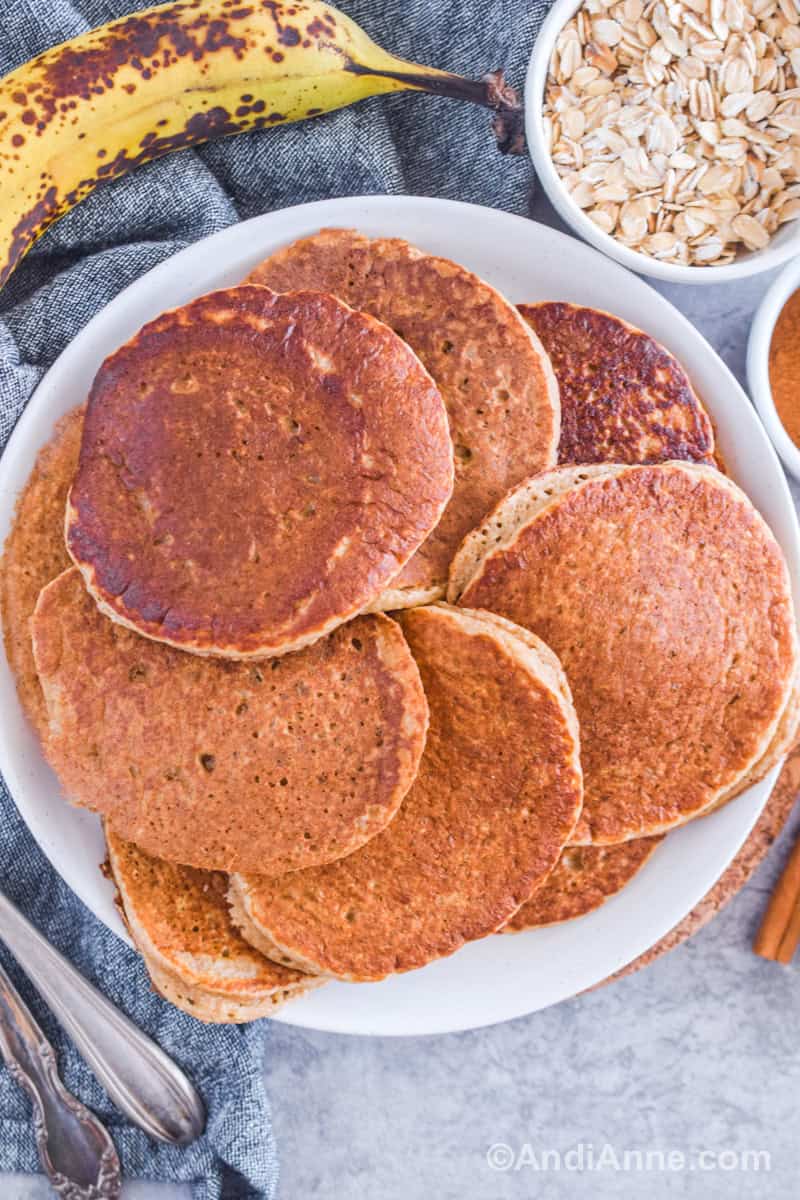Blender Oatmeal Banana Pancakes (Easiest Method)