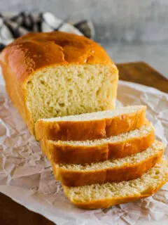 Sliced amish bread