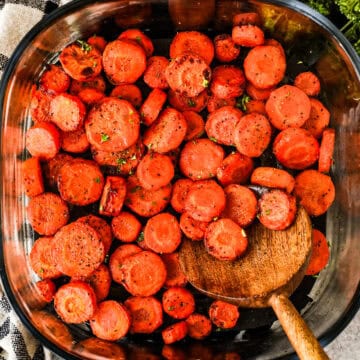 air fryer carrots in an air fryer basket