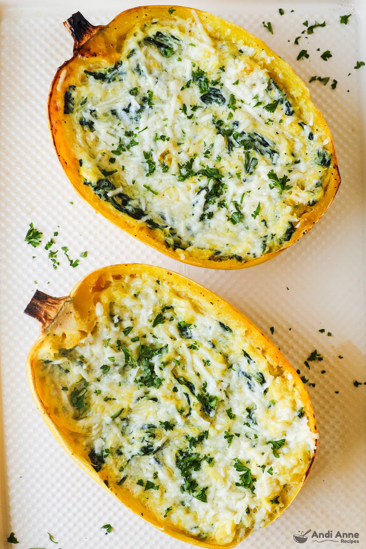 Cooked parmesan spinach spaghetti squash 