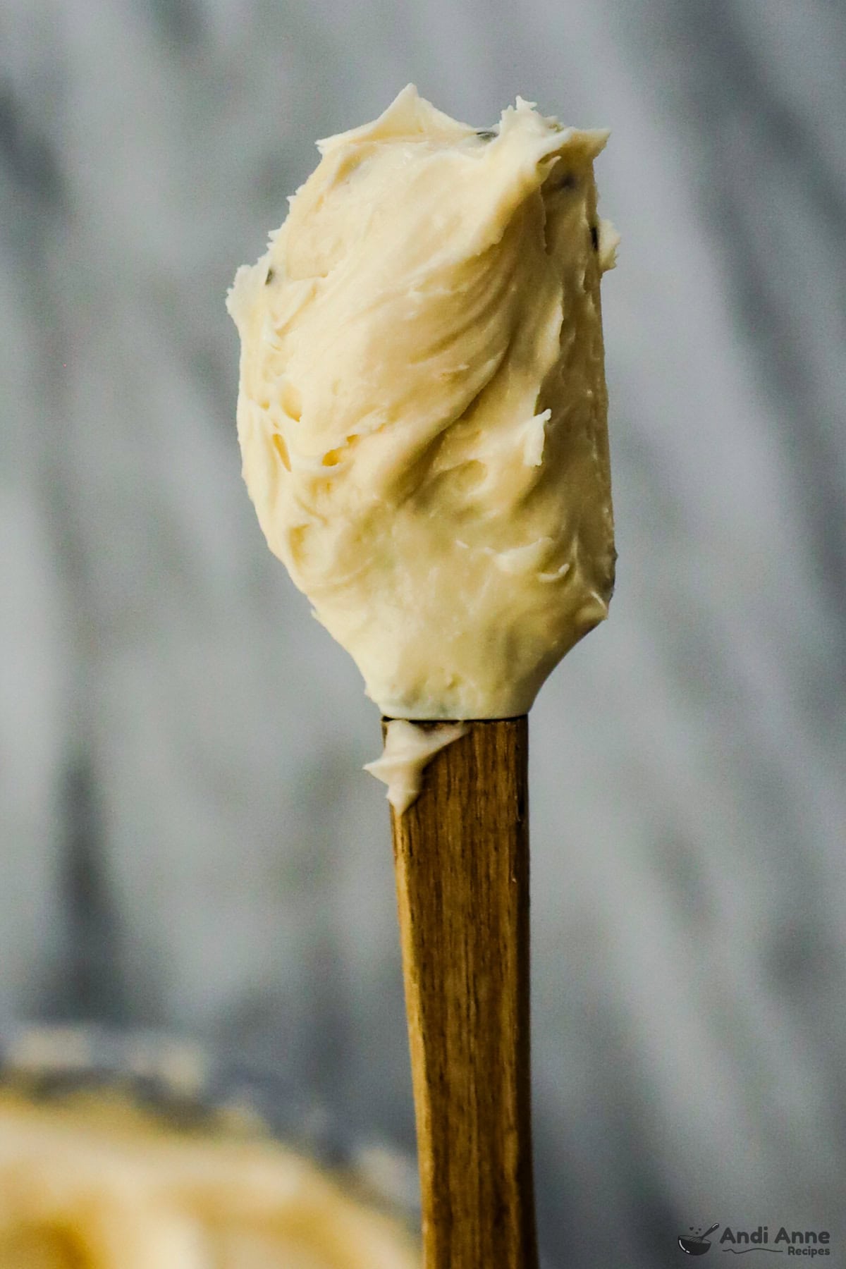 spatula with cream cheese frosting