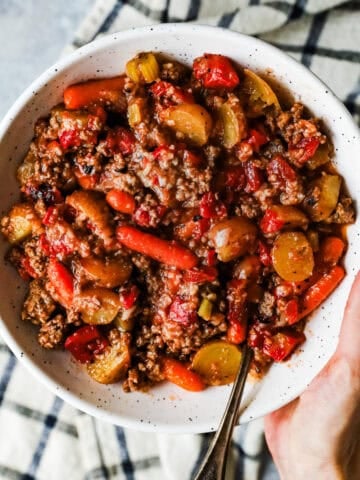A bowl of Crockpot ground beef stew.