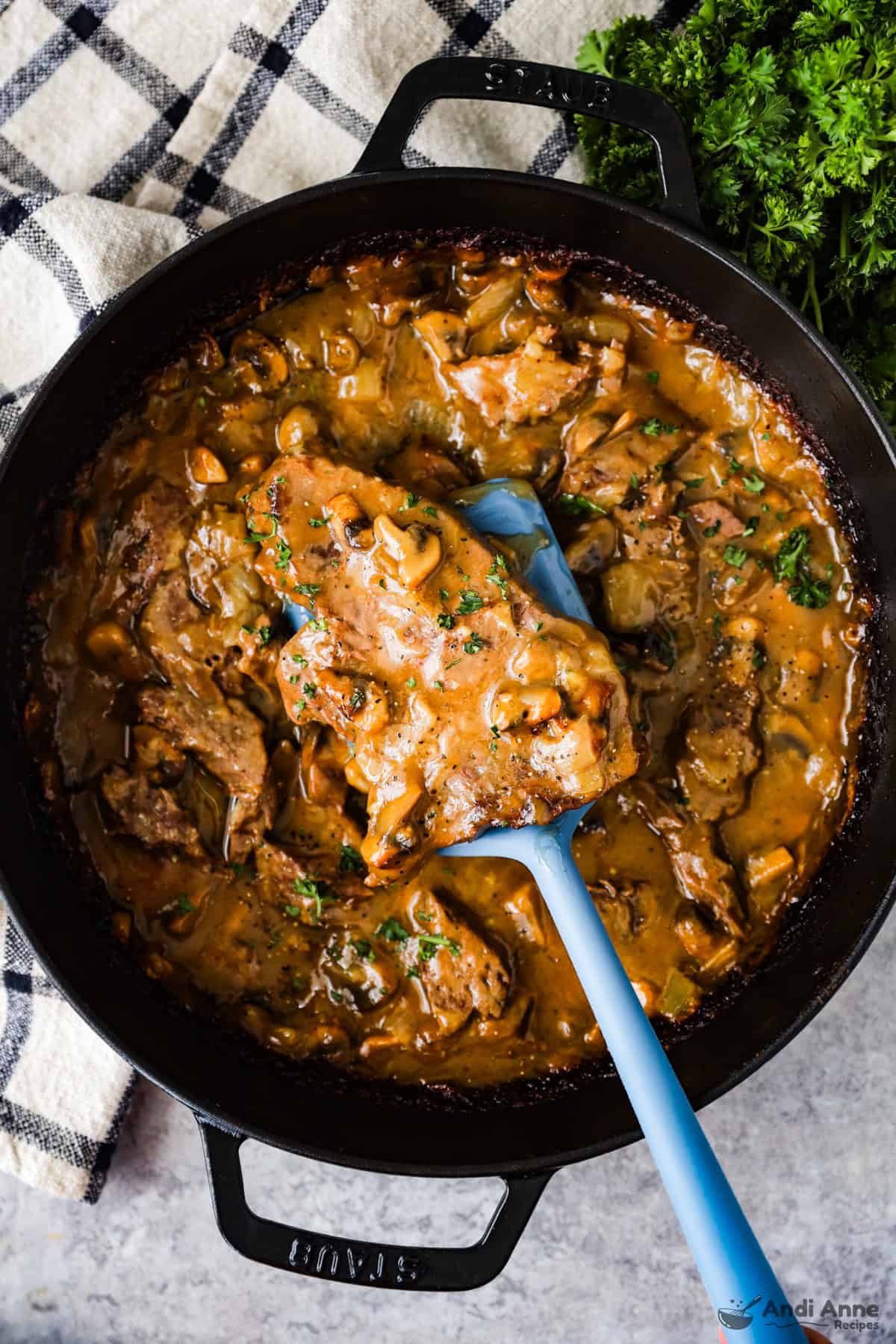 pot of round steak and gravy